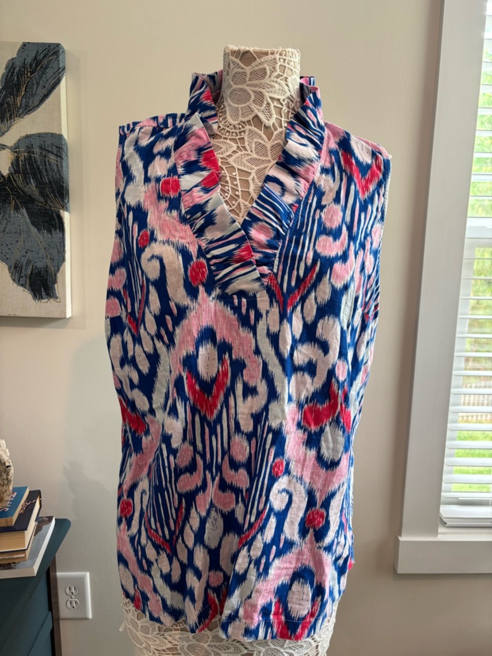 Crown & Ivy linen blend Top